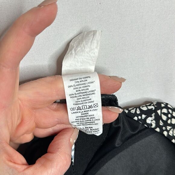 L.L.Bean Geometric Print UPF 50+ One Piece Swimsuit. Size 18 D Cup. - Picture 13 of 13